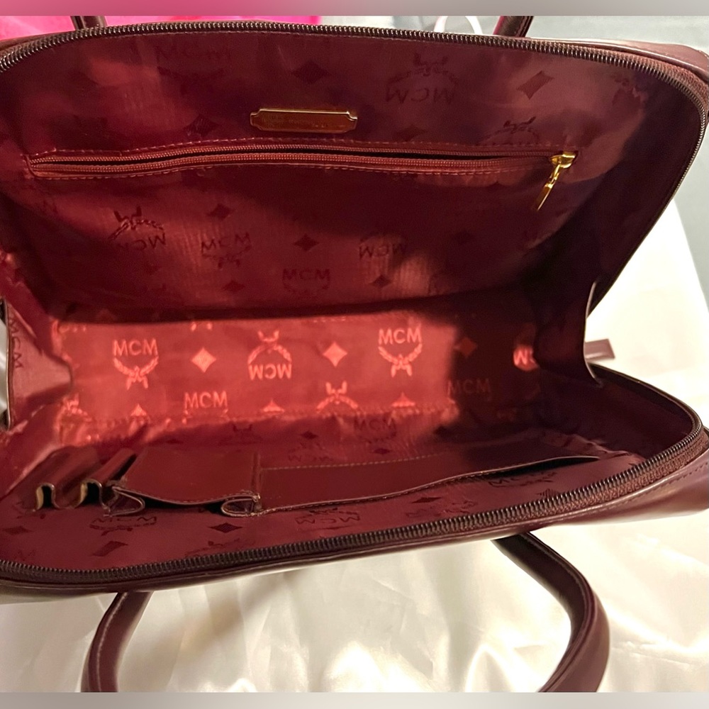 MCM Executive/Work Bag - Burgundy Leather Material - RARE VINTAGE - Picture 13 of 13